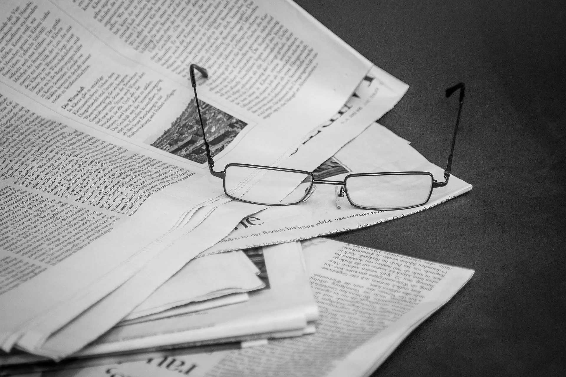 amaxmann-newspaper-2253408_1920